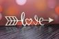 Preview: Pfeil mit Schriftzug Love aus Holz