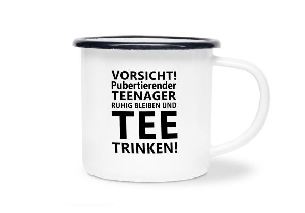 Tasse Tee - Vorsicht! Pubertierender Teenager - Emaillebecher weiß - 2 Größen